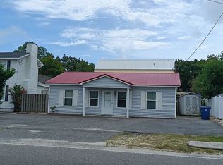 1707 Hillside Dr S, North Myrtle Beach, SC 29582