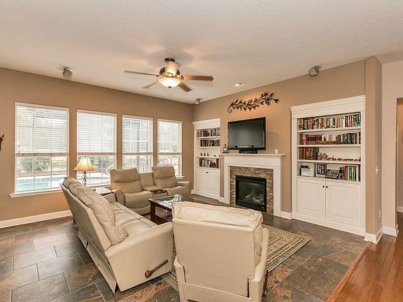 5th image of 1734 Highland View Dr