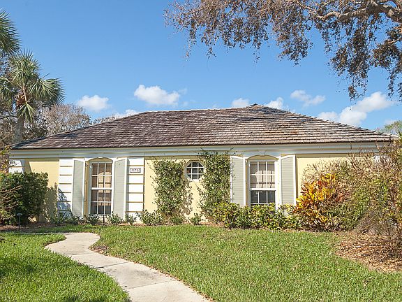 2nd image of 271 Silver Moss Dr