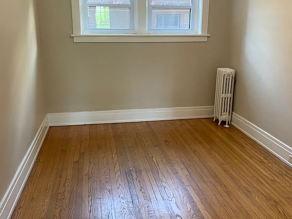 5th image of 196 Crescent Ave #15