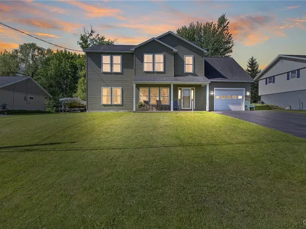 113 Cedarwood Blvd, Baldwinsville, NY 13027