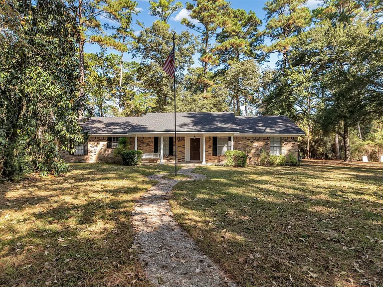 23311 Nichols Sawmill Rd — Photo 1