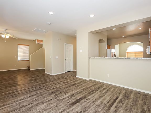 5th image of 4404 Laguna Garden Ave