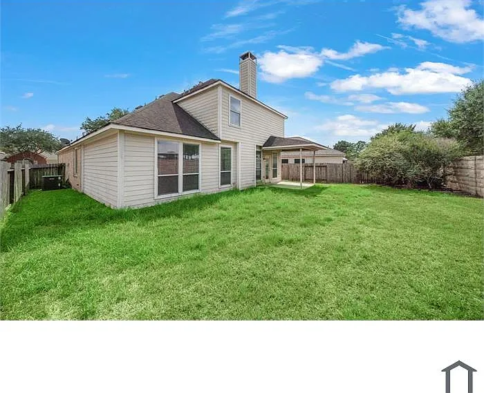 4 bed, 2600 sqft, $2,700 — Photo 4