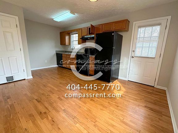 4th image of 484 Rustin Dr