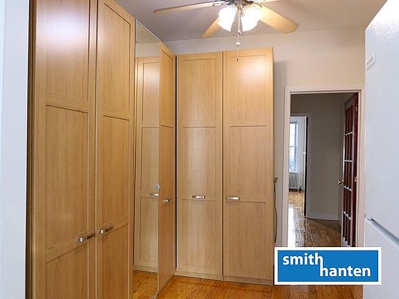 3rd image of 306 Atlantic Ave APT 2L