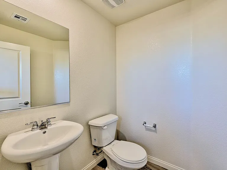 4702 Arctic Cliffs Ave — Photo 6