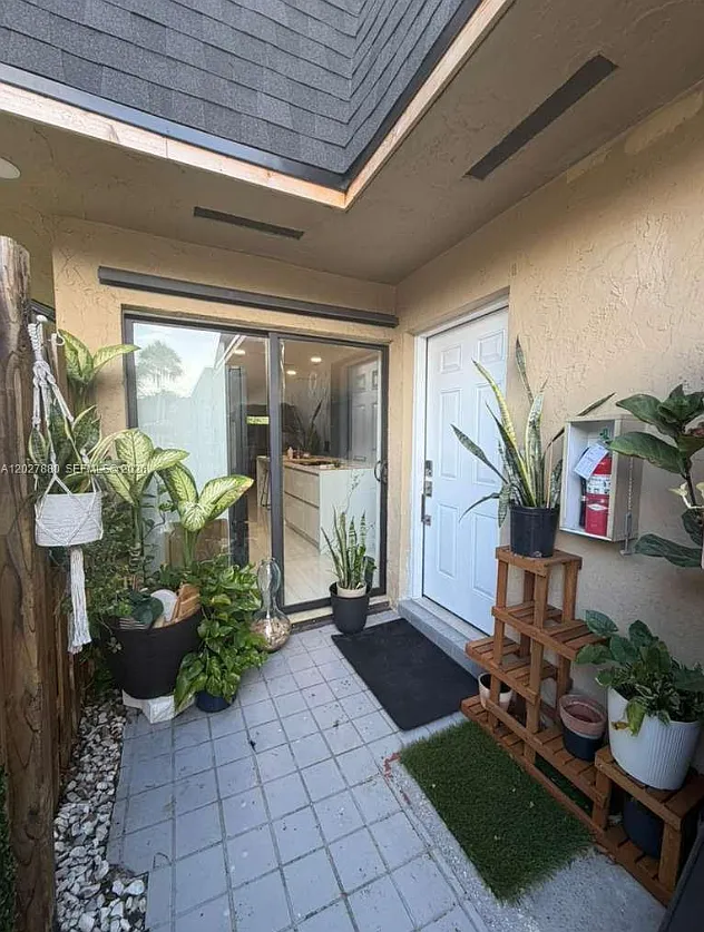 3 bed, 2.5 bath, 1451 sqft, $3,400 — Photo 3