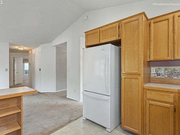 2nd image of 10500 NE 88th St