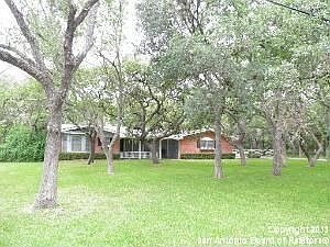 3rd image of 216 Fleetwood Dr