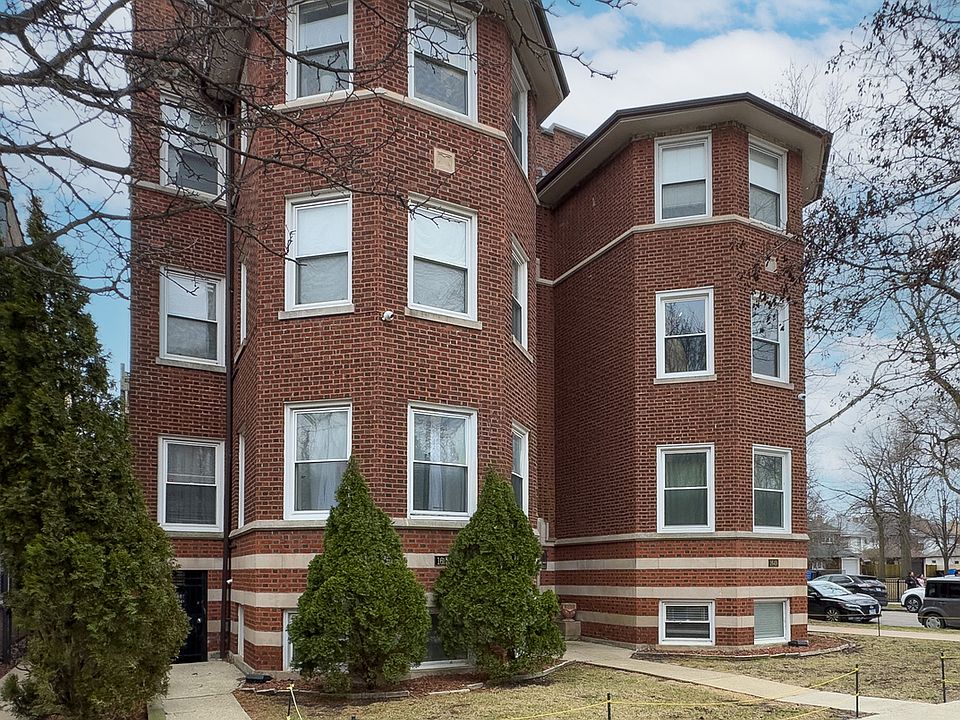 1st image of 1647 W Sherwin Ave APT 1