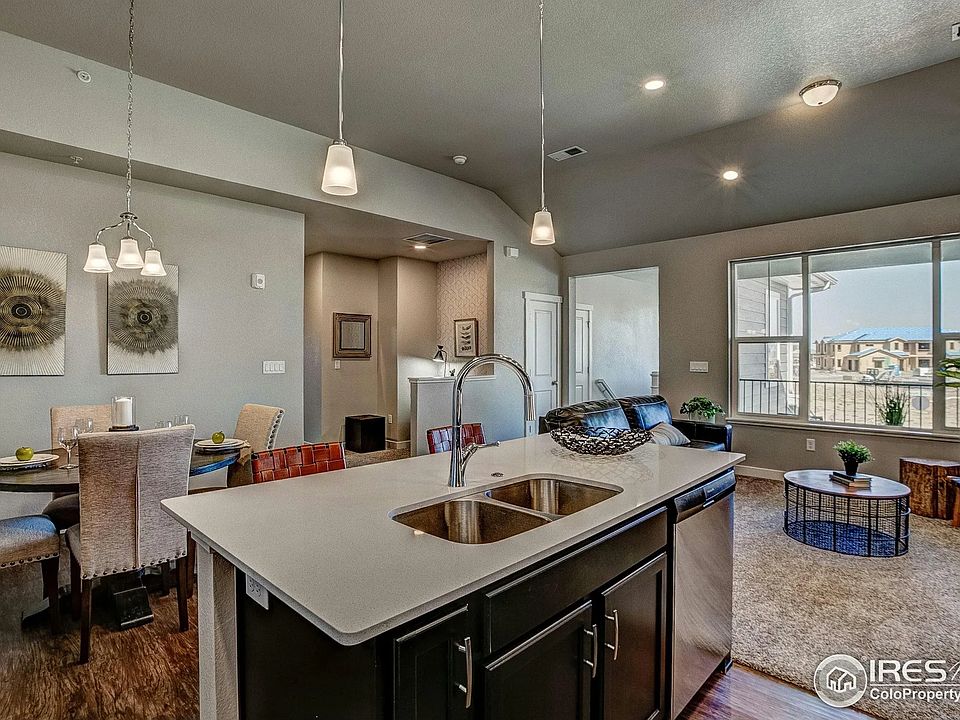 1st image of 926 Schlagel St #5