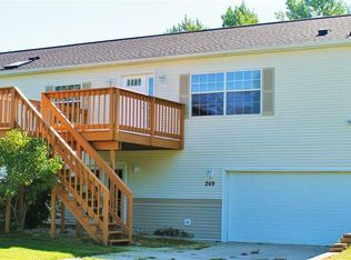 269 Sleepy Holw, Fall River, WI 53932