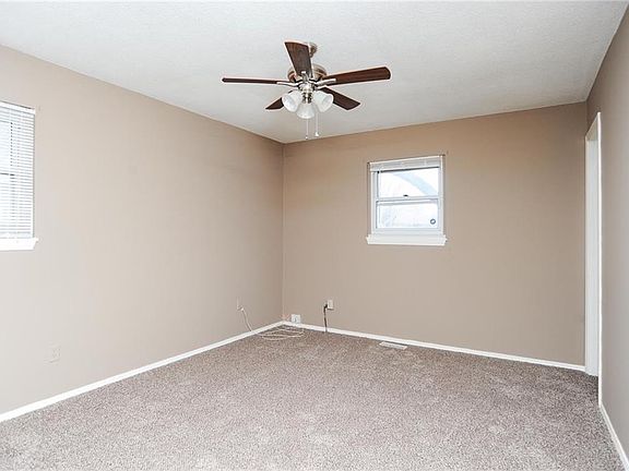5th image of 10226 Sutters Ct