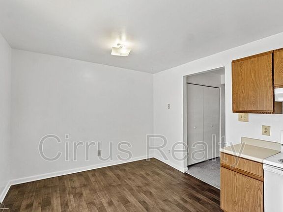 5th image of 2752 Peach St
