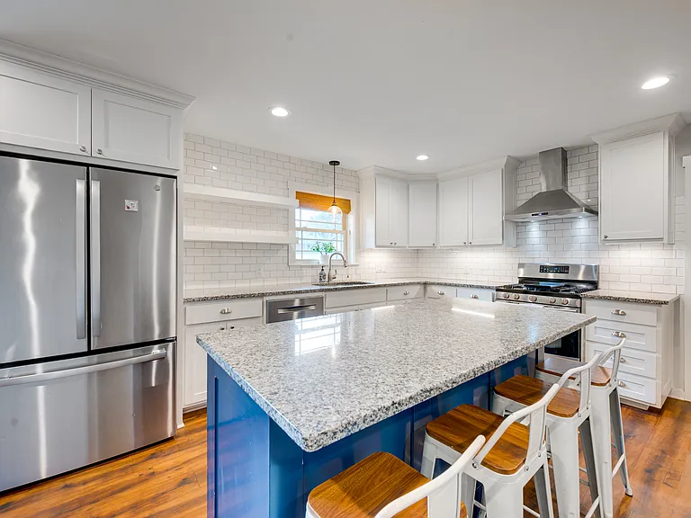 215 Perryman Rd — Photo 5