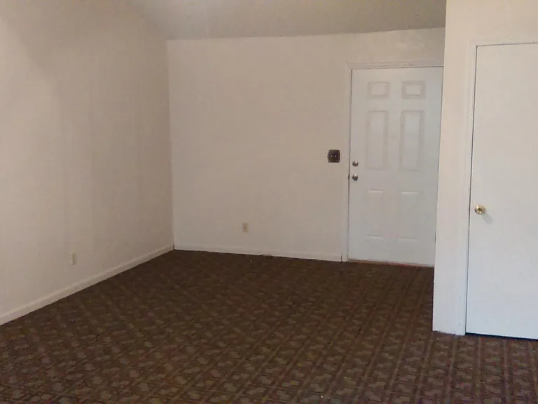 3910 Stanard St — Photo 19