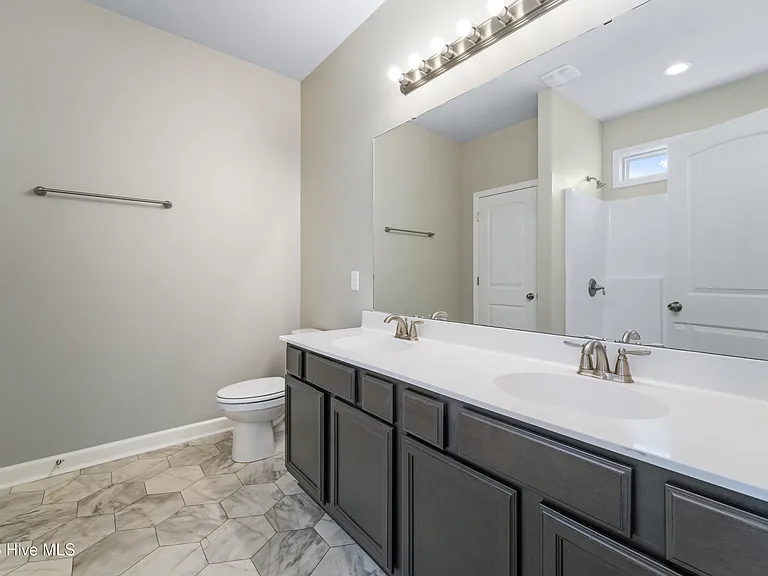 207 Shallowbag Bay Ln — Photo 15