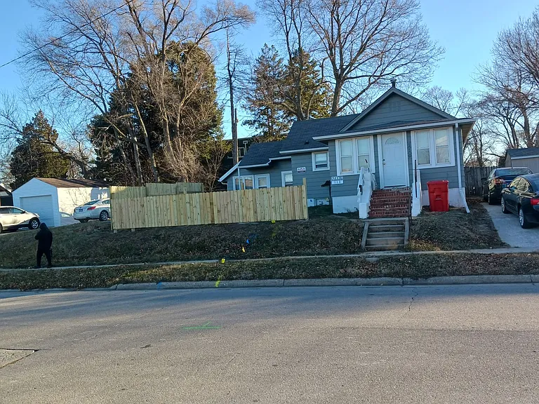 110 S Wilmoth Ave — Photo 1