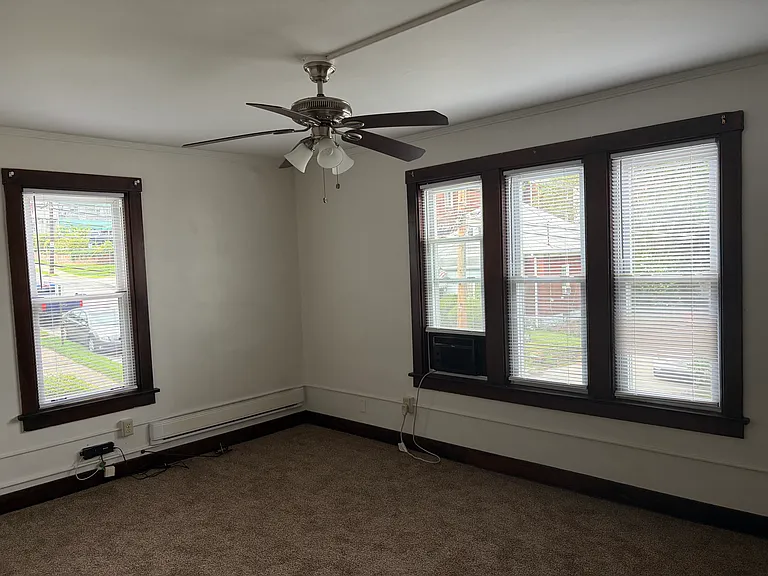 210 Caroline St #3 — Photo 9