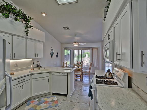 4th image of 18646 N 84th Dr