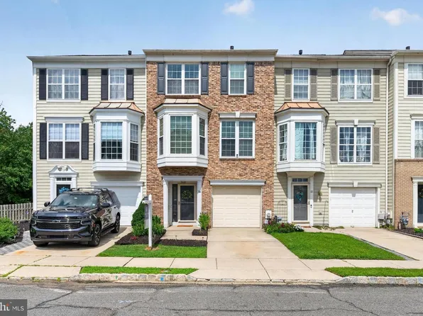 14 Bayberry Ln, Delran, NJ 08075