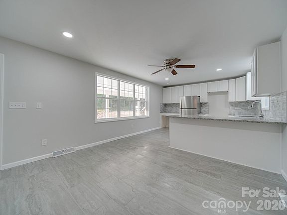 4th image of 3980 Fish Pond Rd