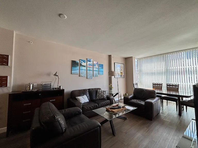530 K St #506 — Photo 15