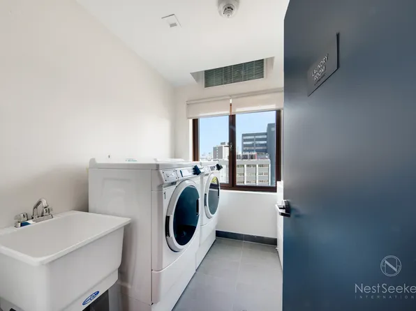 11-39 49th Avenue image 20 of 28