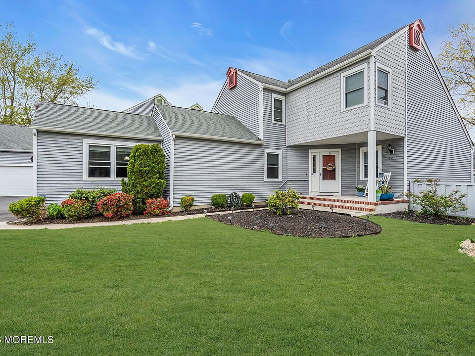 1st image of 67 Claridge Court #152B