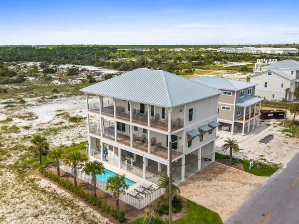 138 Canal Pkwy, Mexico Beach, FL 32456