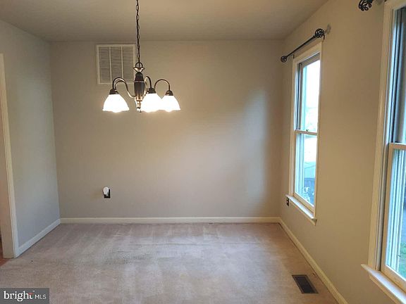 5th image of 5609 Stone Meadow Dr