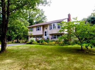 15 Edie Rd, Saratoga Springs, NY 12866