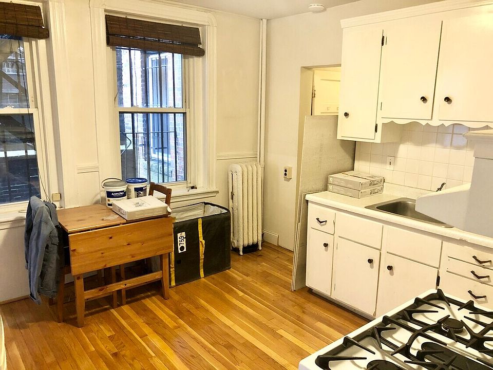 1st image of 6 Revere St #1
