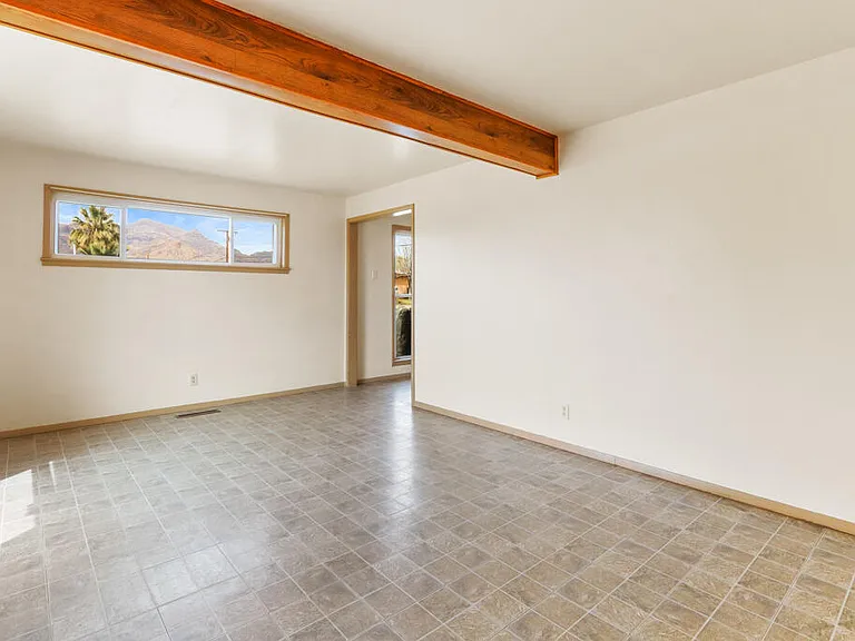5201 Cornell Ave — Photo 29