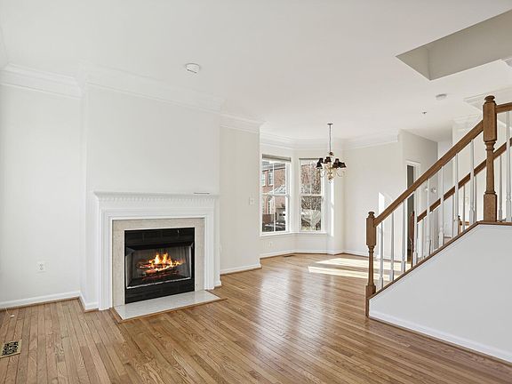 2nd image of 5133 Gardner Dr