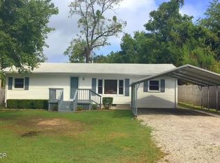 324 San Francisco Rd, Carbondale, IL 62901