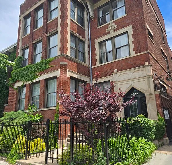 5017 S Drexel Blvd #G01 — Photo 2