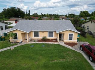 1714 55th Ter SW #B, Naples, FL 34116