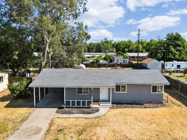 27186 Saunders Rd, Madera, CA 93637