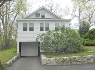 128 Quincy Ave, Dedham, MA 02026