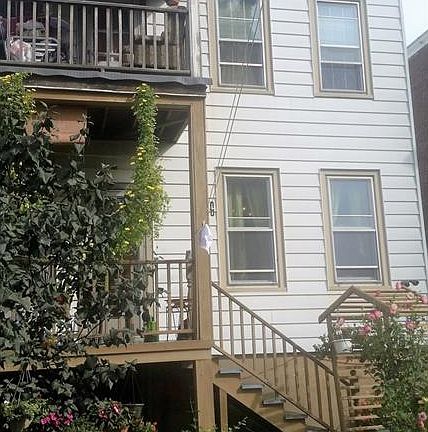 4th image of 37 Robinson Ave