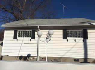 903 Crowder St, Winston Salem, NC 27107