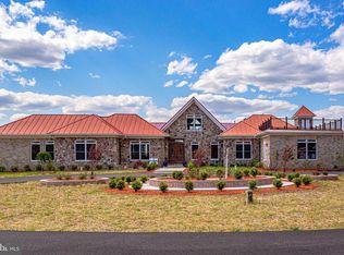 43093 Lucketts Rd, Leesburg, VA 20176