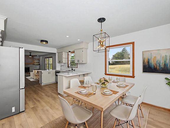 3rd image of 2101 North Emmertsen ROAD
