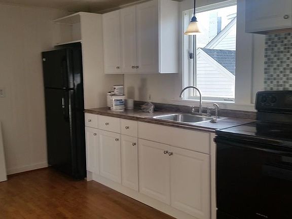 3rd image of 2 Mansfield Ct #0