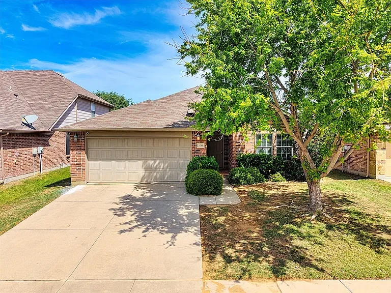 3241 Sadie Trl — Photo 23