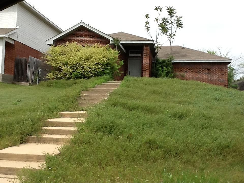 1st image of 5032 Diaz Ave
