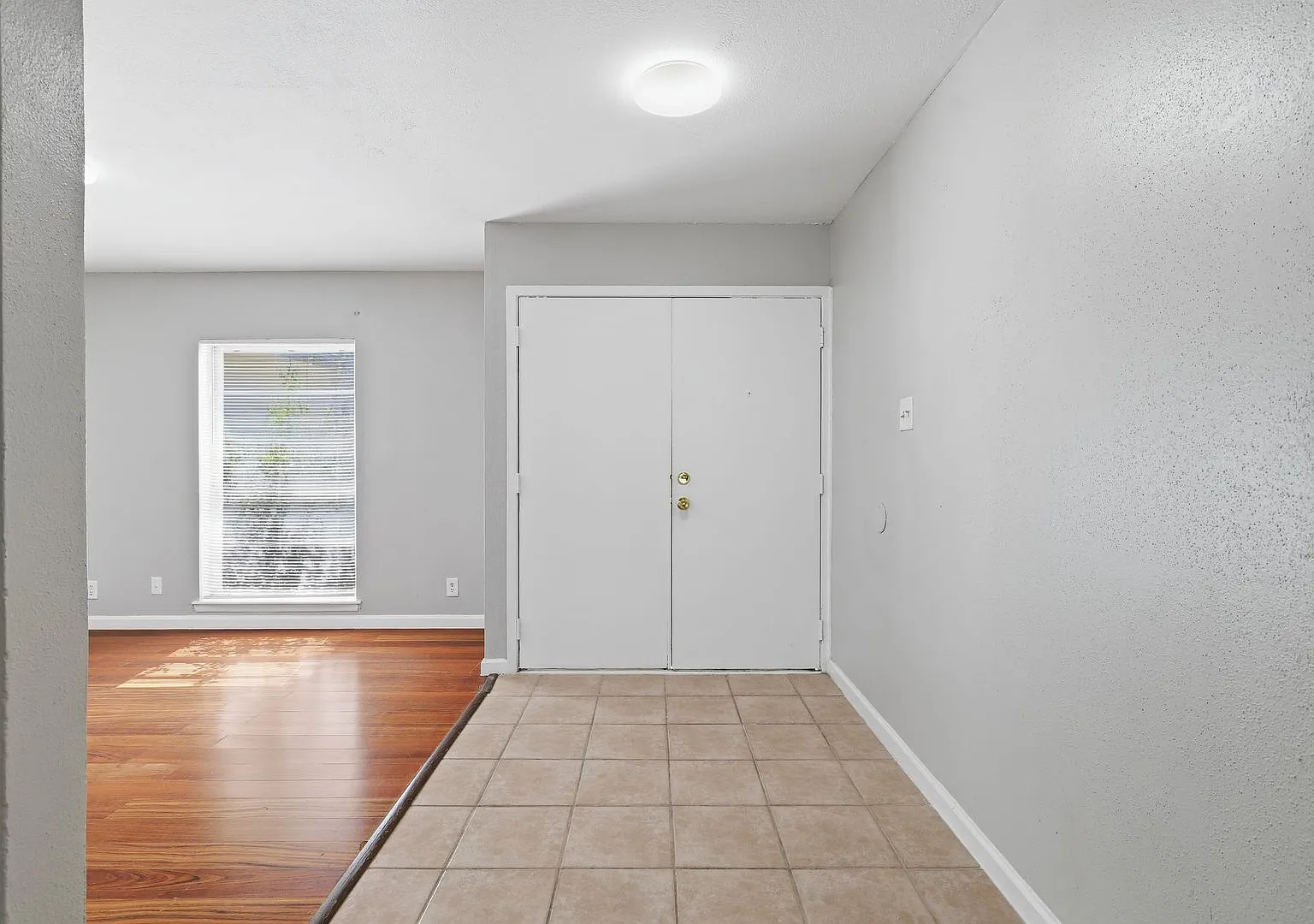 Fully Updated Single-Story Home with Greenbelt Views — Photo 2