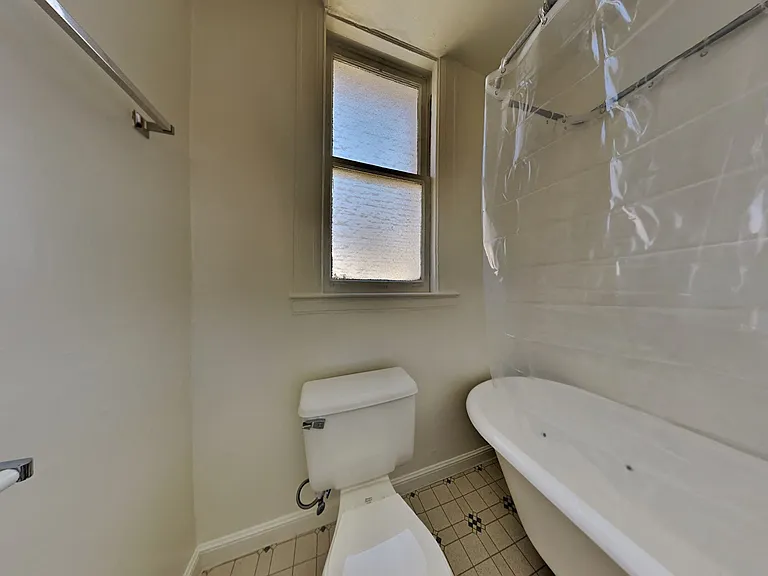 146 McAllister St — Photo 34